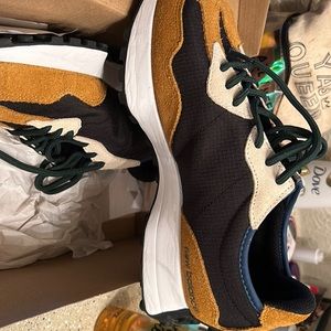 Women’s New Balance
